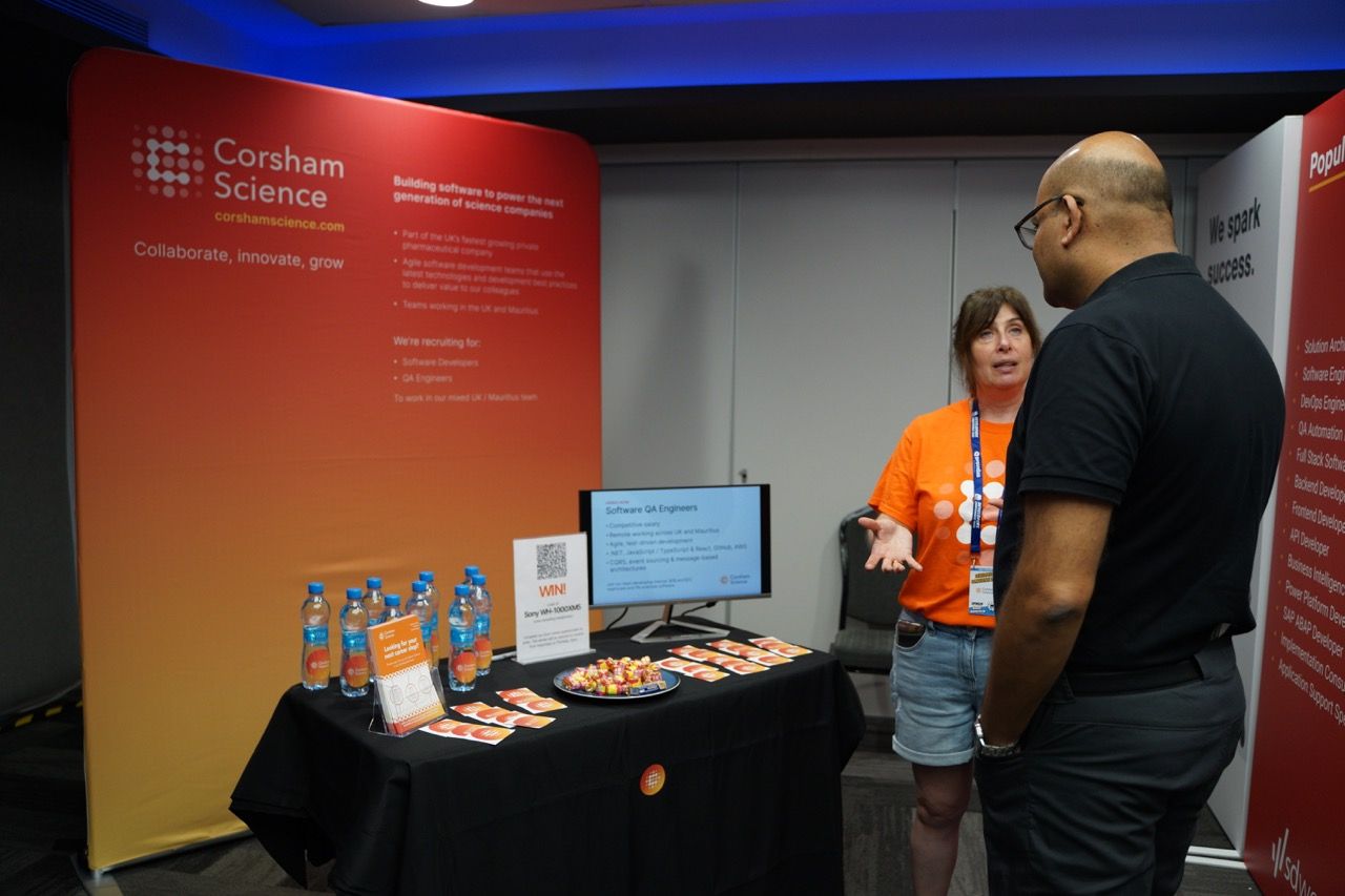 Corsham Science booth, Photo by Arwin Neil Baichoo