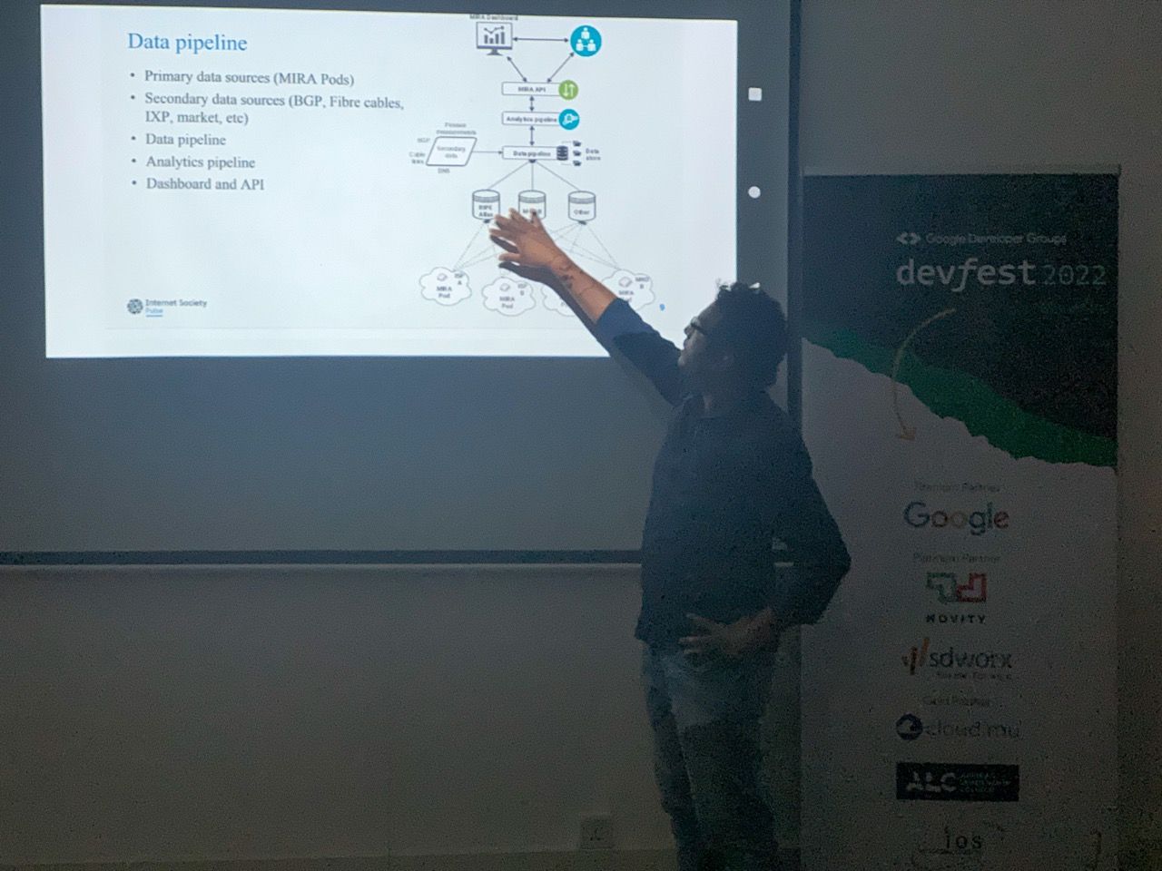 Dr. Amreesh Phokeer explaining the Data Pipeline