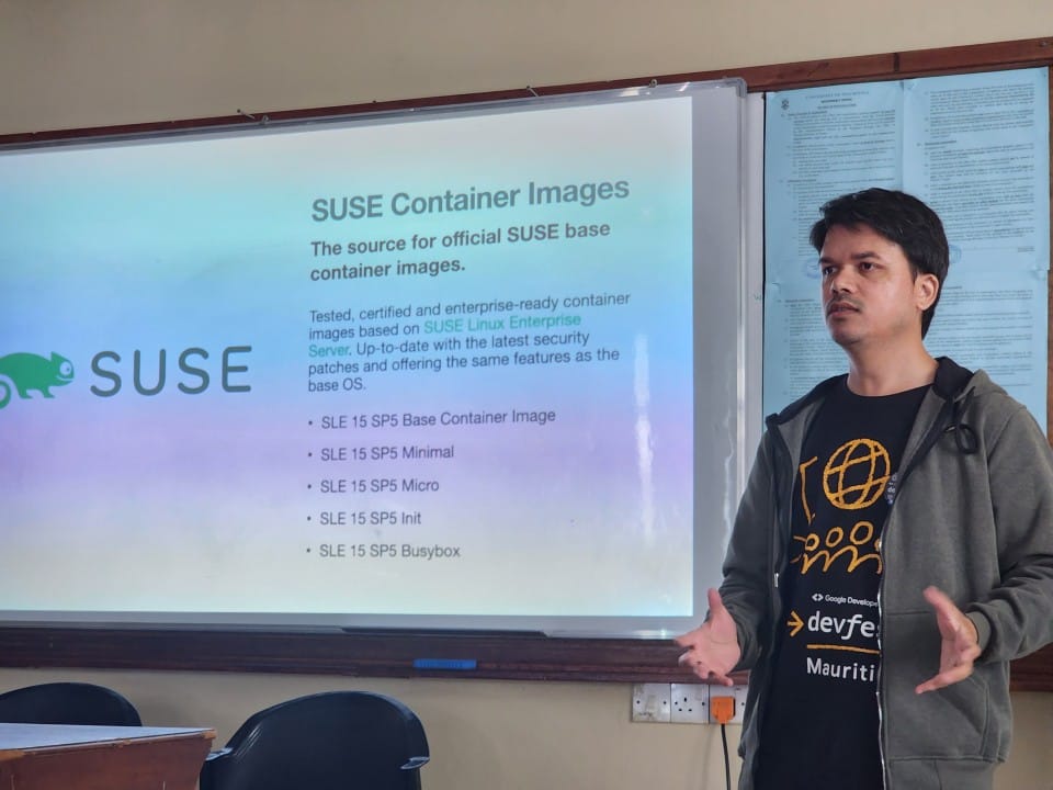 Presenting Laravel/PHP, SUSE Base Container Image and Google Kubernetes Engine at DevFest 2023. Photo courtesy of Arwin Neil Baichoo.
