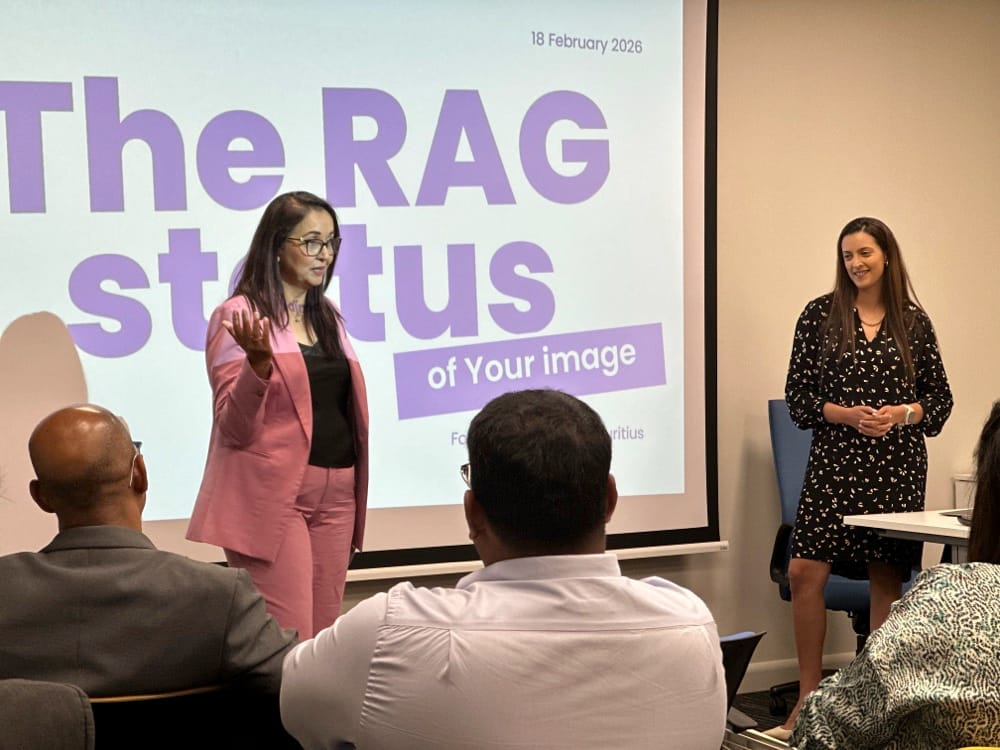 Sareeta Nundloll-Goundan, President of PMI Mauritius Chapter, welcoming the attendees